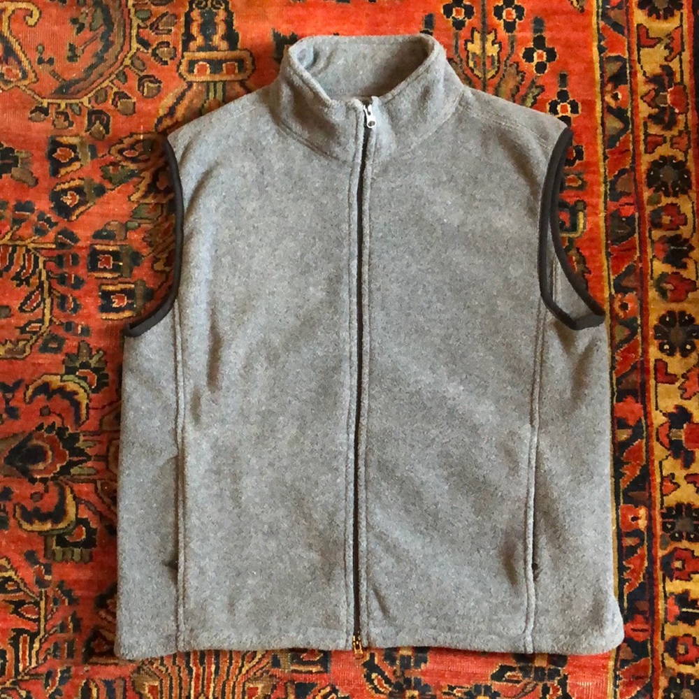 J Crew gray fleece vest men’s LARGE